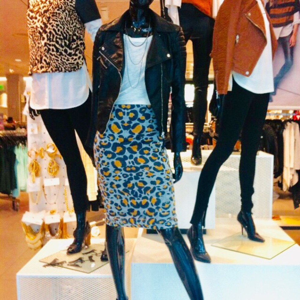 H&M Leopard Pencil Skirt